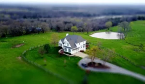White Farm house for sale in Paris TN with pond.